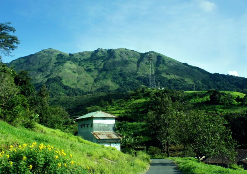 Top Best Places to Visit in Nelliyampathy 2025