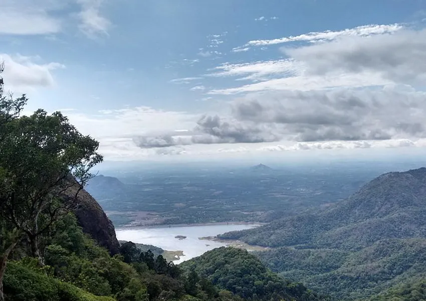 Top Best Places to Visit in Nelliyampathy 2025