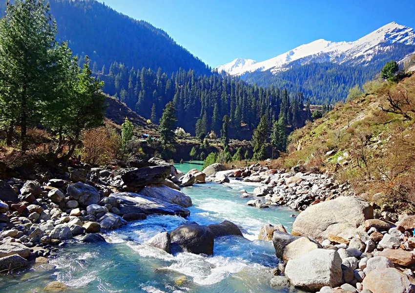 Top Best Places to Visit in Kheerganga 2025