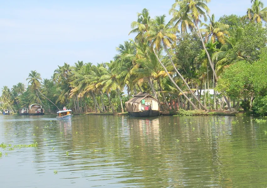 Top Best Places to Visit in Kuttanad 2025