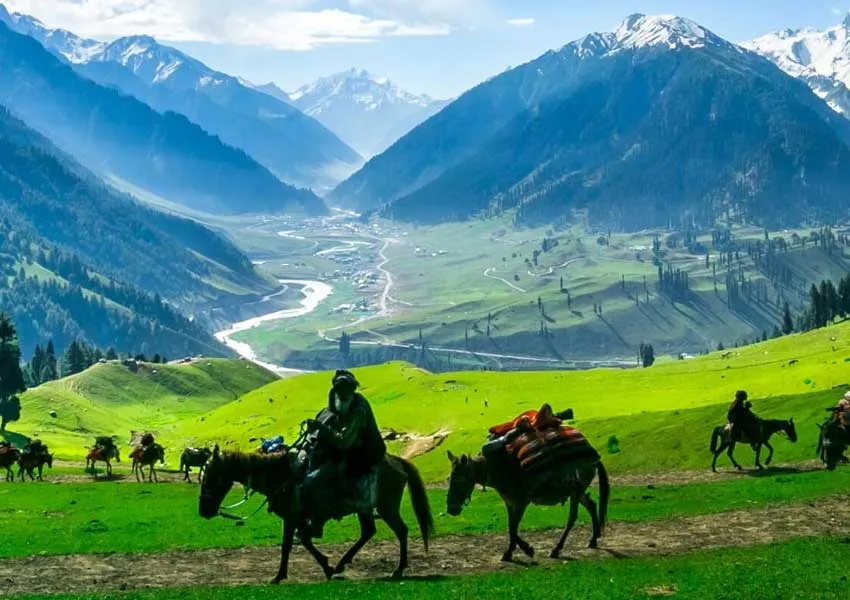 Top Best Places to Visit in Kashmir 2026