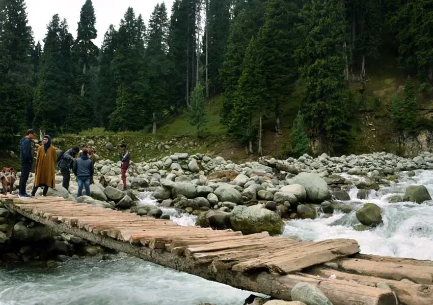 Unique Trending Places to Visit in Doodhpathri 2026