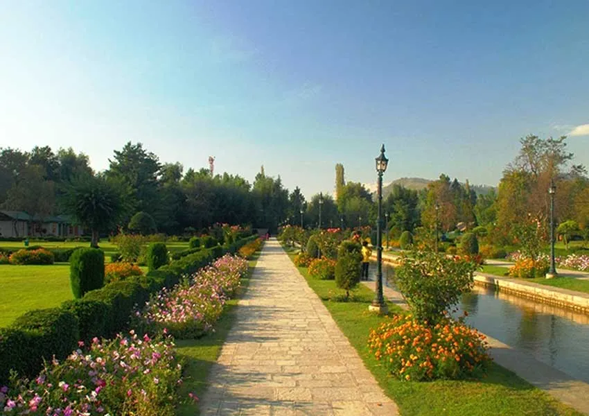 Top Best Places to Visit in Verinag 2026