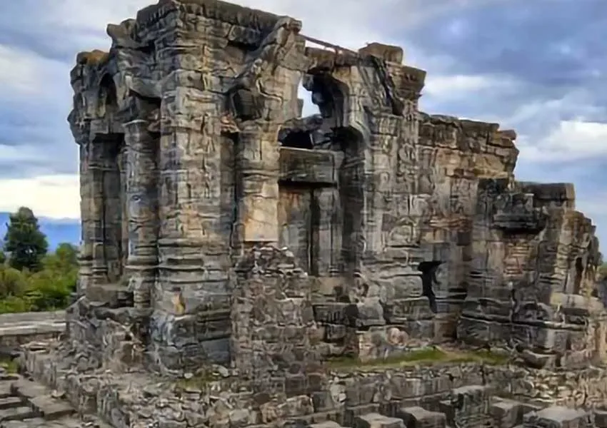 Most Popular Places to Visit Near Martand Sun Temple 2026