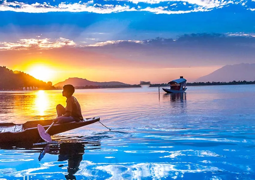 Top Finest Destinations to Visit Near Nigeen Lake 2026