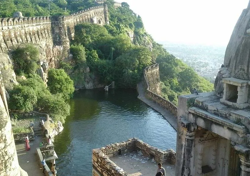 Top Attractions for Travellers to Explore in Chittorgarh
