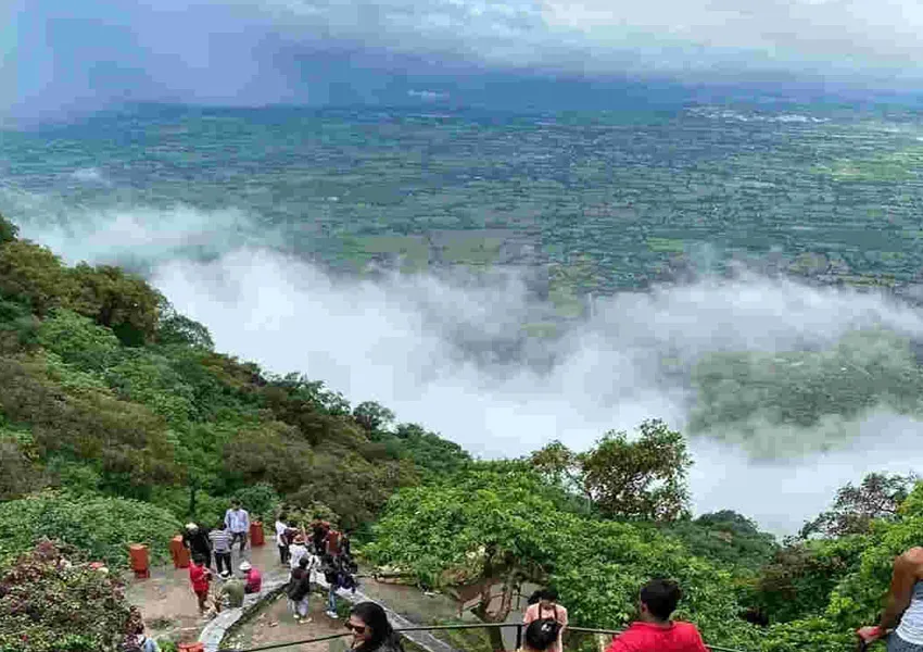 Mesmerizing Tourist Spots to Visit in Rajasthan Hill Stations 2026