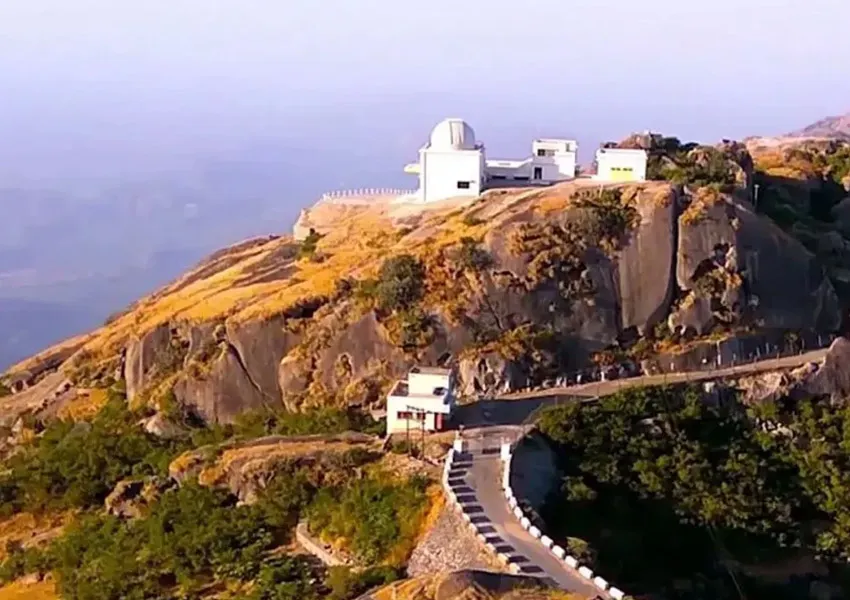 Mesmerizing Tourist Spots to Visit in Rajasthan Hill Stations 2026
